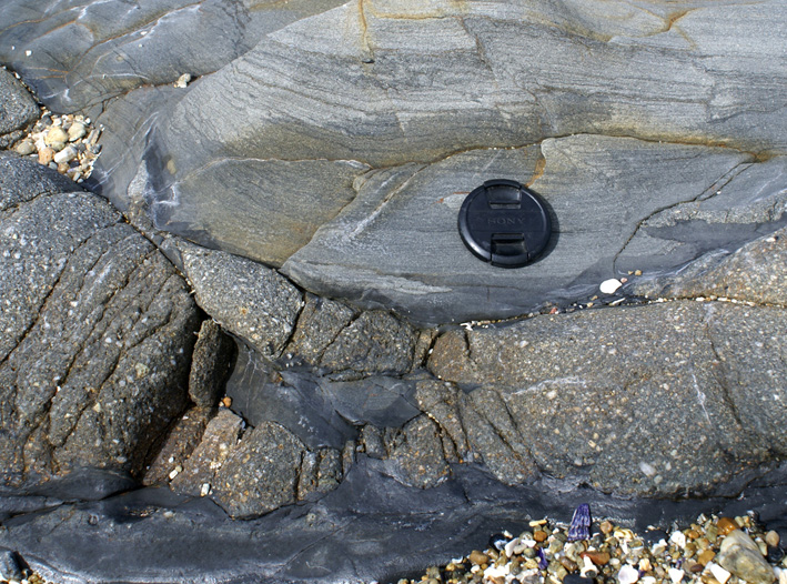 sandstone dyke into soft sediment