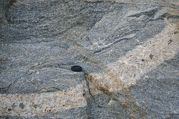 gneissic xenolith